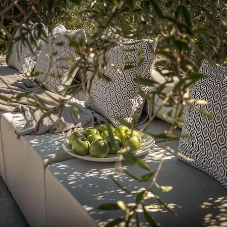 The White Luxury - Private Seaview With Pool By Mana Gers Willa