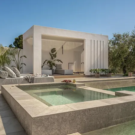 The White Luxury - Private Seaview With Pool By Mana Gers Vila *