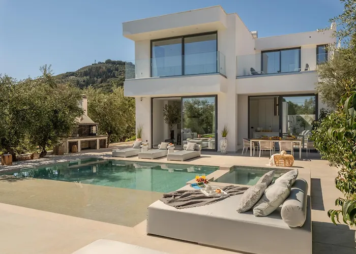 The White Luxury - Private Seaview With Pool By Mana Gers