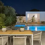The White Luxury - Private Seaview With Pool By Mana Gers